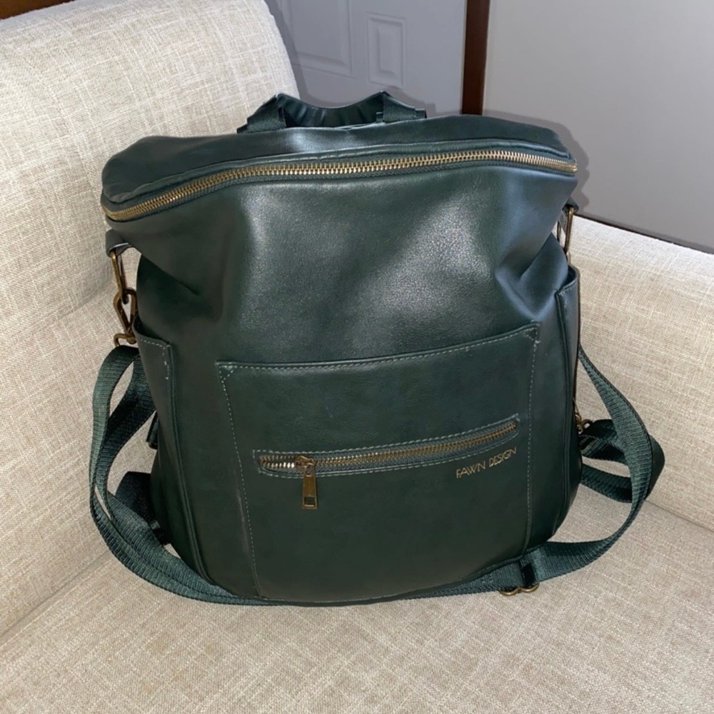 Fawn design original in forest green